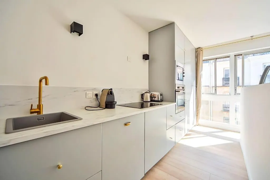 Tres Bel Appartement 8P Canal Saint Martin Paris Apartment
