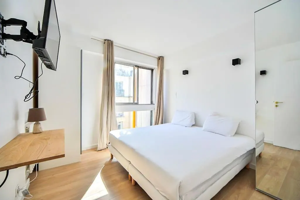 Tres Bel Appartement 8P Canal Saint Martin Paris Apartment